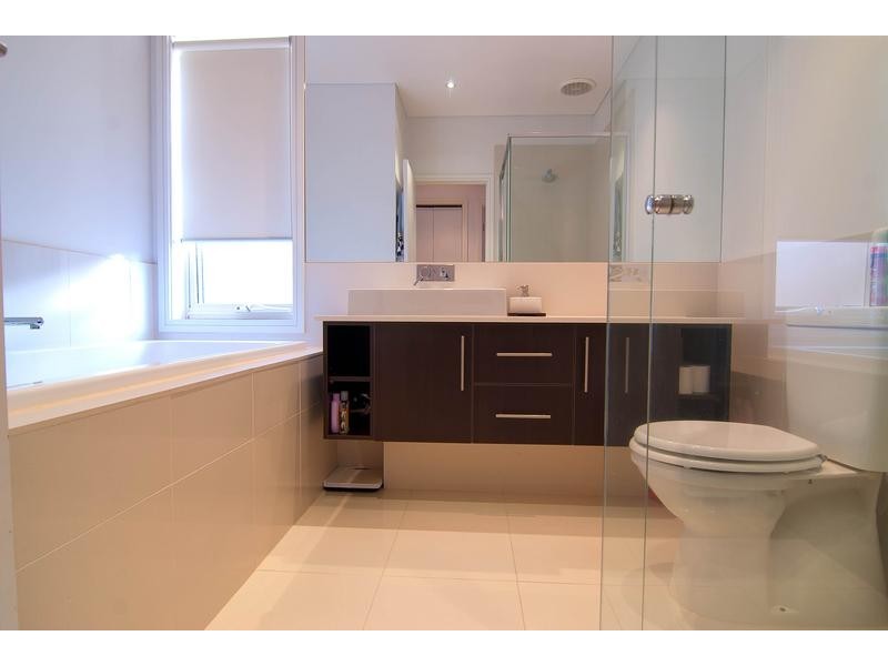 2/132 Lightwood Road, Noble Park VIC 3174