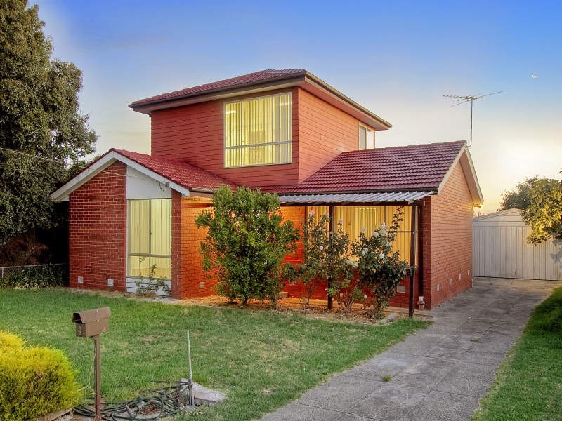 4 Barlow Street, Keysborough VIC 3173