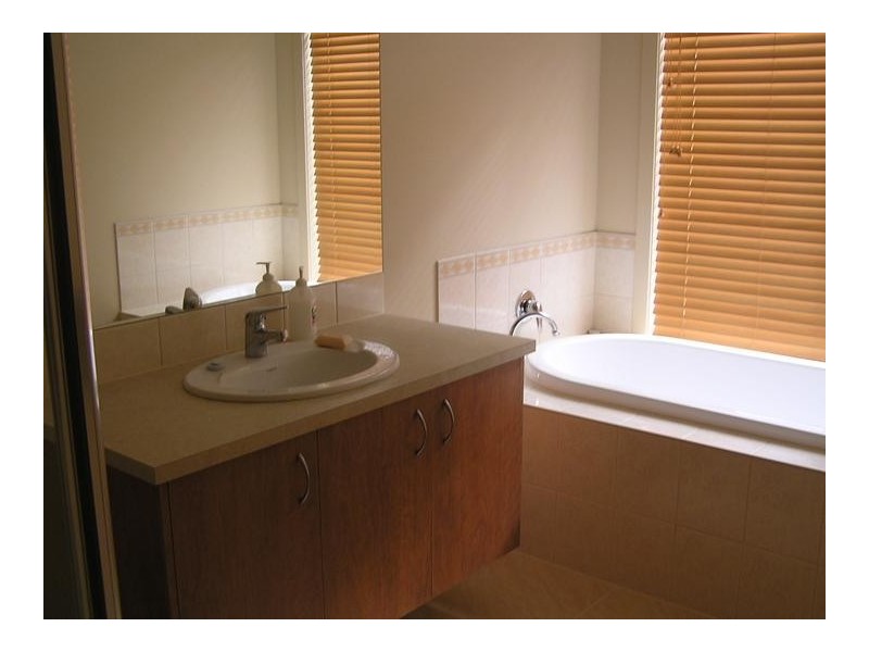 21 Trina Court, Keysborough VIC 3173