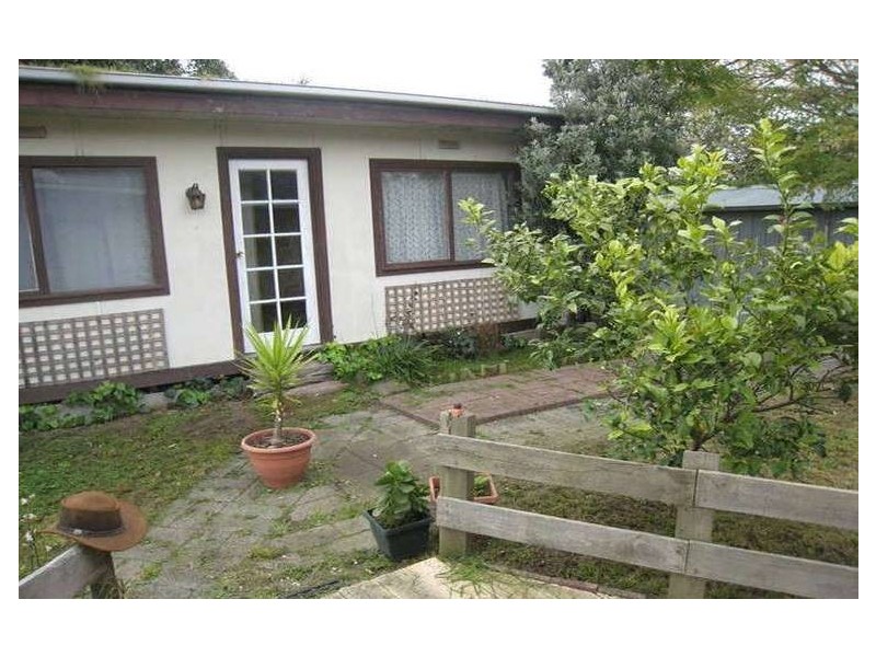 5 Page Court, Dandenong North VIC 3175