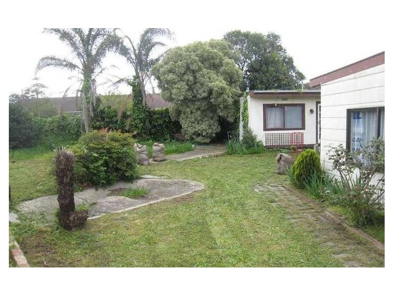 5 Page Court, Dandenong North VIC 3175