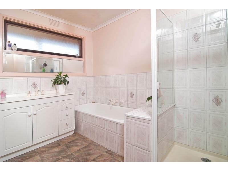 1 Sandy Court, Noble Park VIC 3174