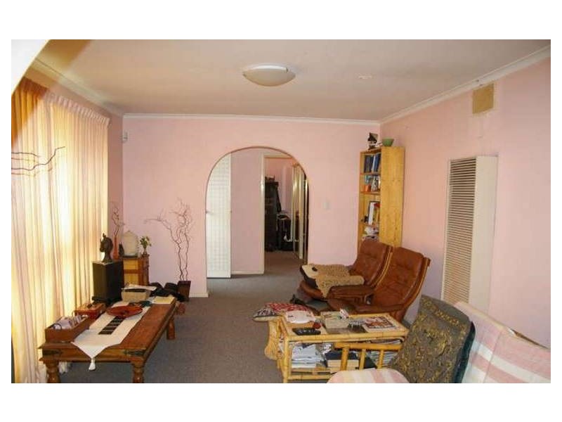 15 Lawrence Crescent, Noble Park North VIC 3174