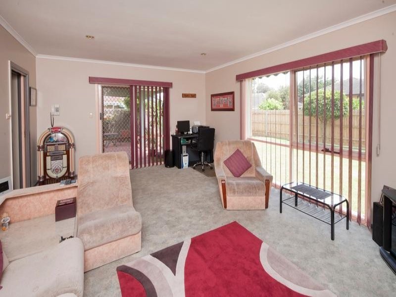 6 Montana Street, Springvale South VIC 3172