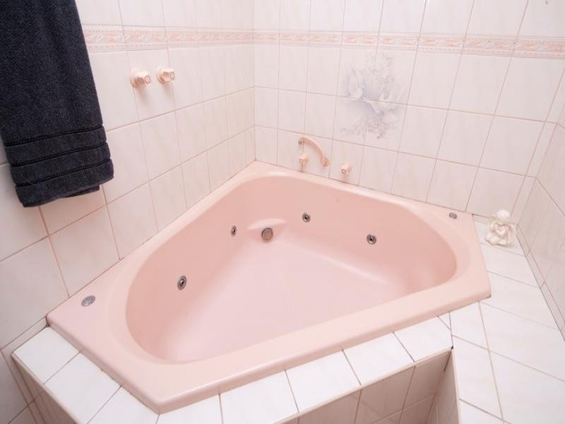 6 Montana Street, Springvale South VIC 3172