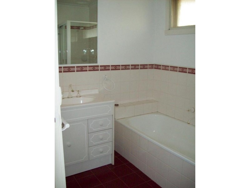 2/36 Ardgower Road, Noble Park VIC 3174