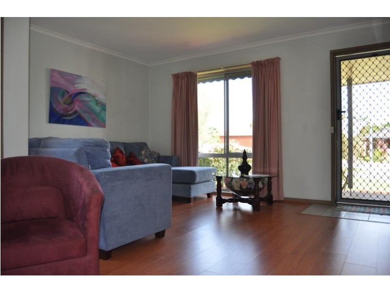 13 Pioneer Court, Berwick VIC 3806