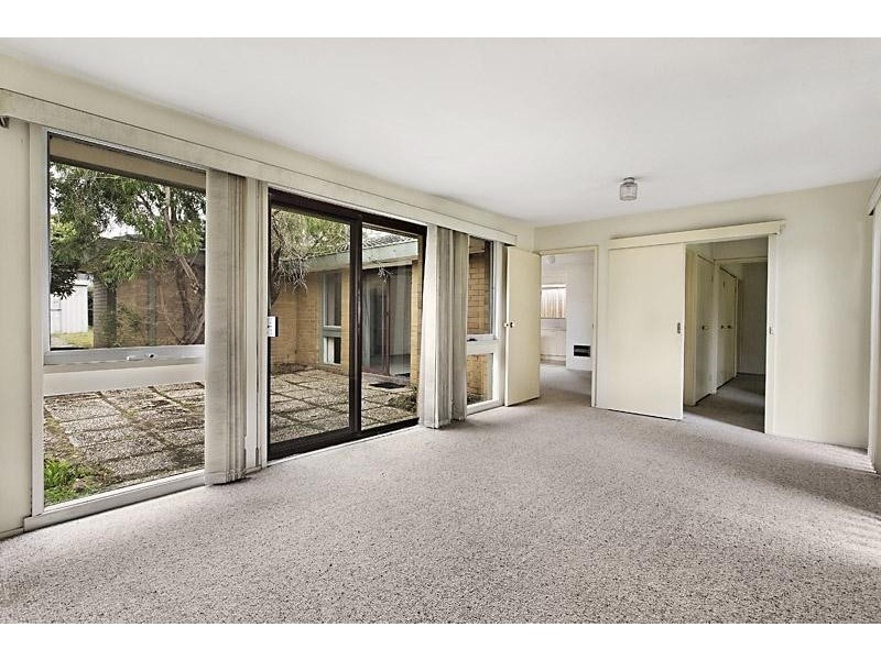 15 Centre Dandenong Road, Dingley Village VIC 3172