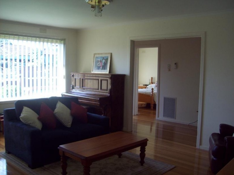 4 Tadstan Court, Clayton South VIC 3169