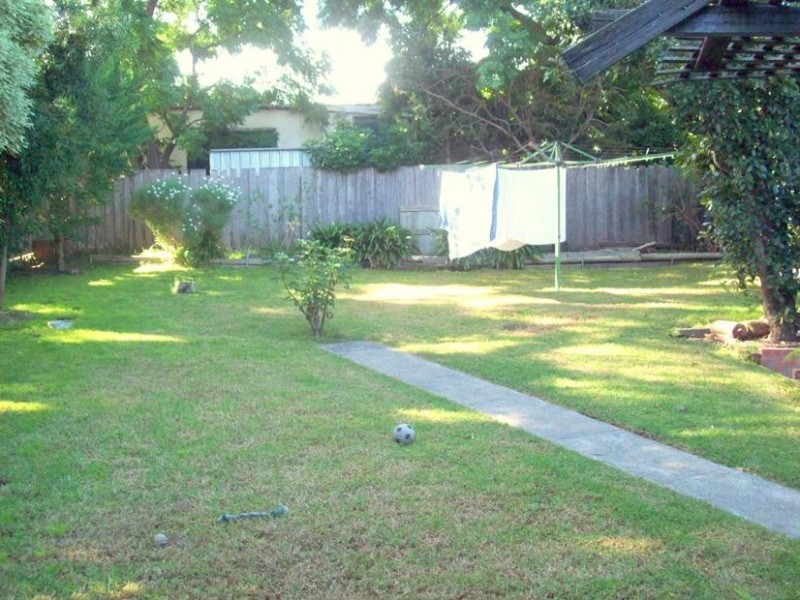 7 Lexton Ave, Dandenong VIC 3175