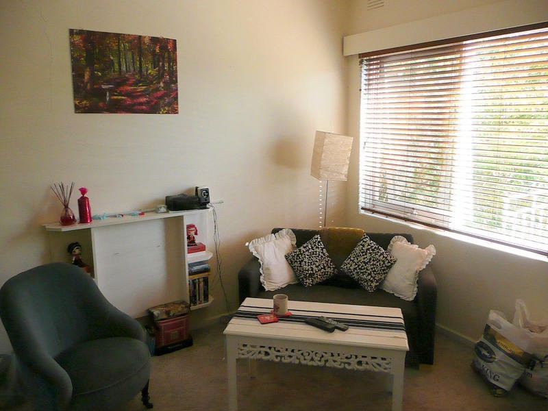 10/22 Kokaribb Rd, Carnegie VIC 3163