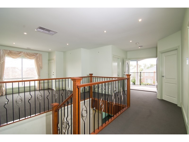 17 Stanford Ave, Keysborough VIC 3173