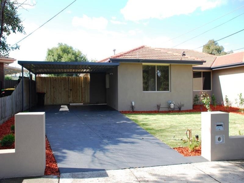 1/4 Allwen Court, Clayton South VIC 3169