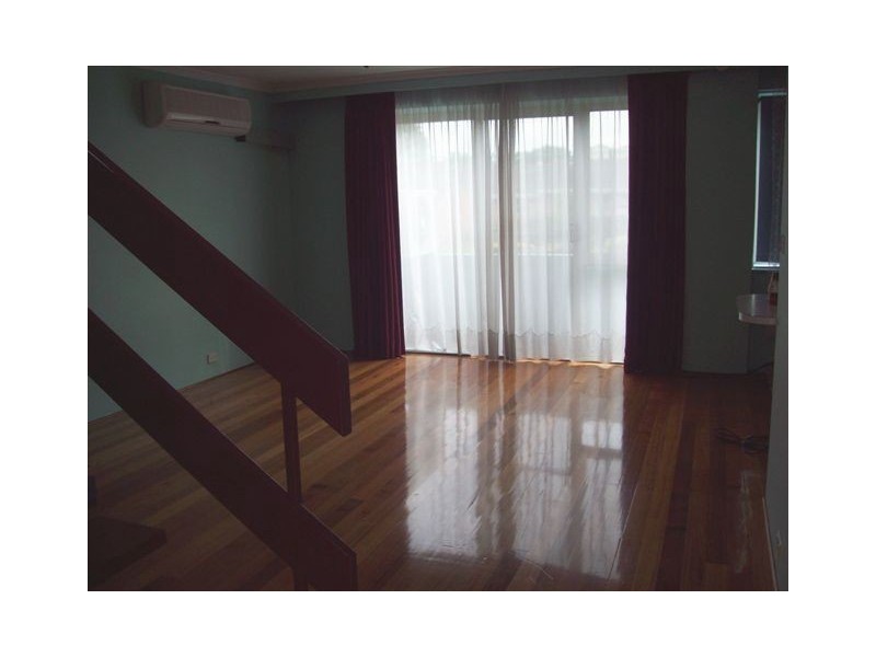 8/24 Rodd Street, Dandenong VIC 3175