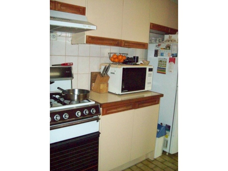 2/10 Fairbank Road, Clayton South VIC 3169