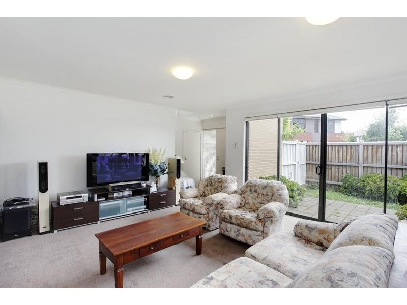 2 Rokeby Place, Mulgrave VIC 3170