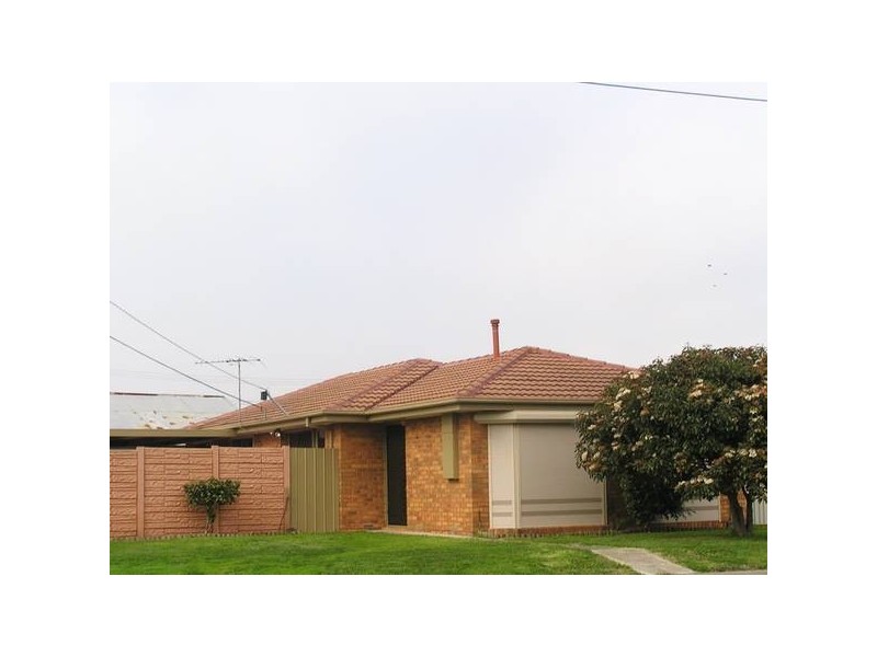 2 Fabian Court, Keysborough VIC 3173