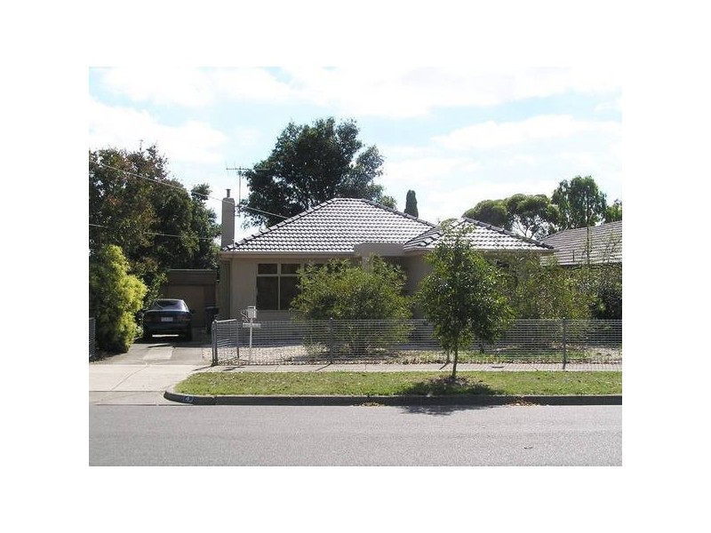 4 Dawn Ave, Dandenong South VIC 3175