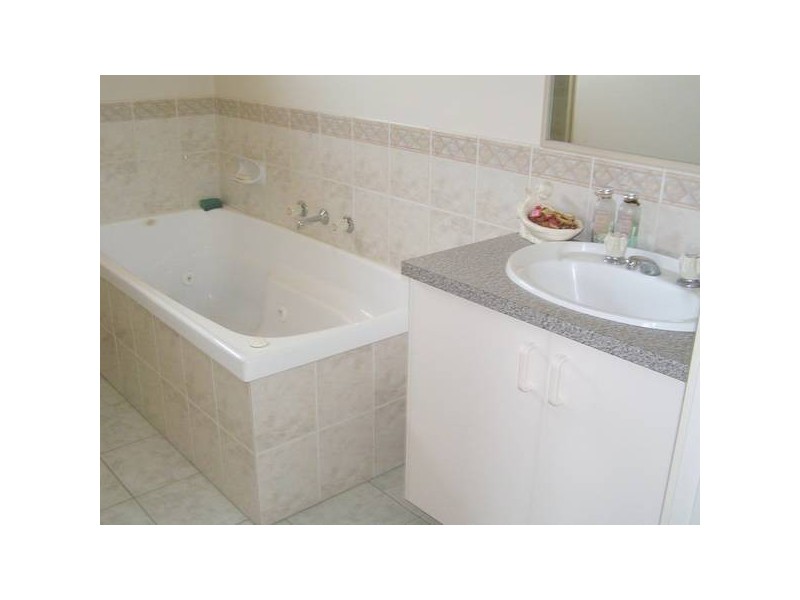 28 Domain Drive, Keysborough VIC 3173