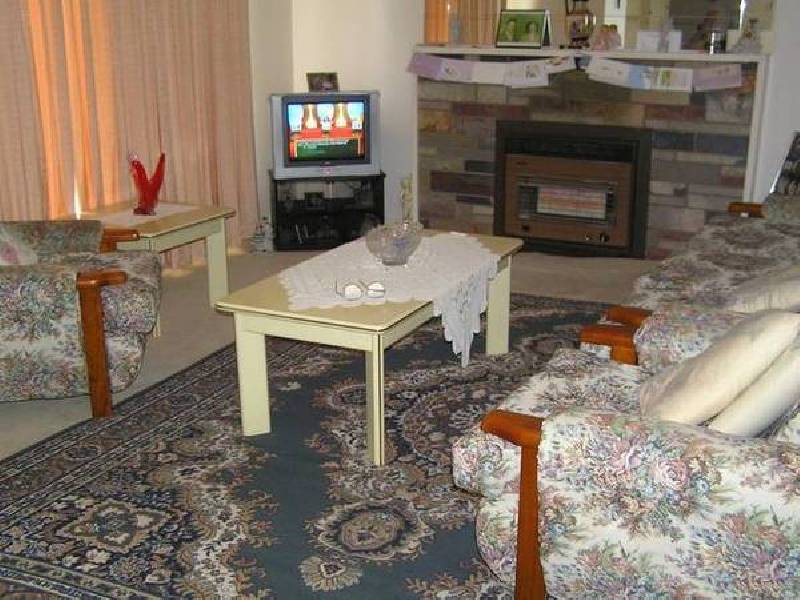 31 Ormond Road, Clayton VIC 3168