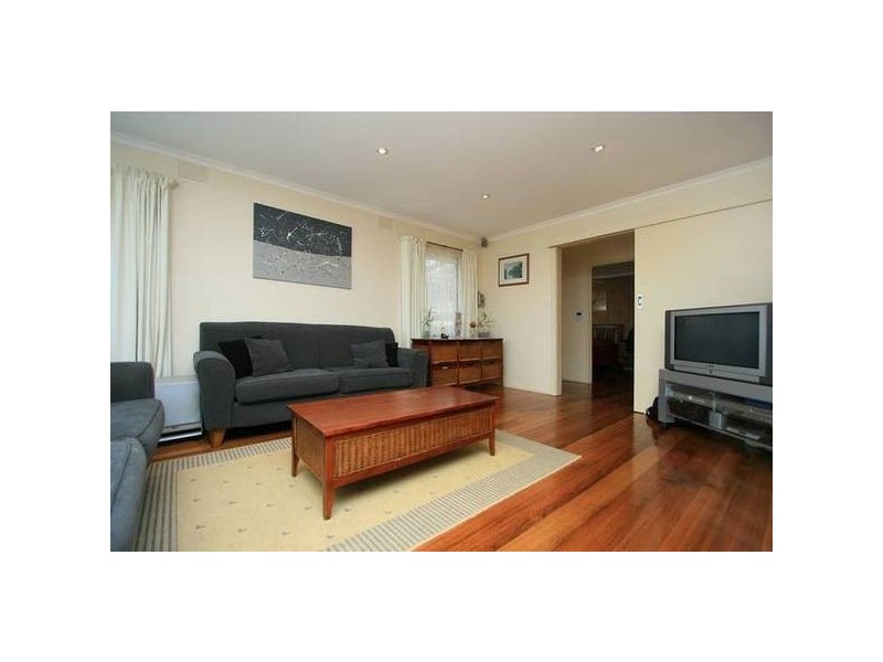 Piccadilly Cres, Keysborough VIC 3173