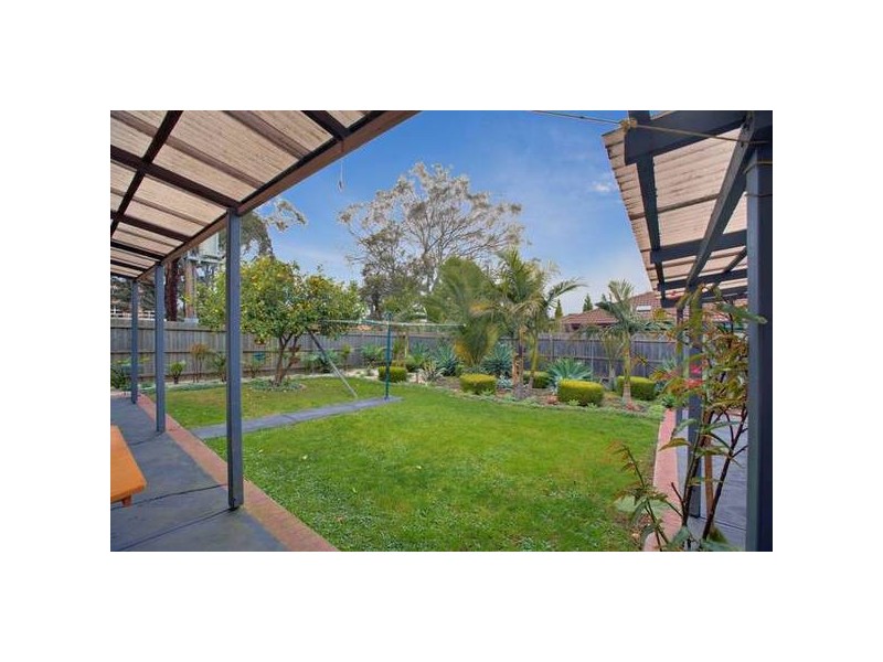 6 Wyuna Drive, Noble Park VIC 3174