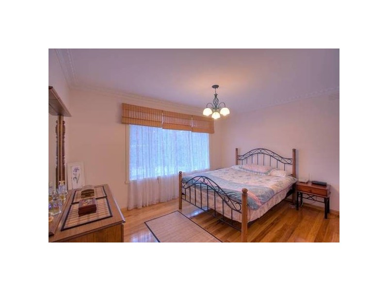 6 Wyuna Drive, Noble Park VIC 3174