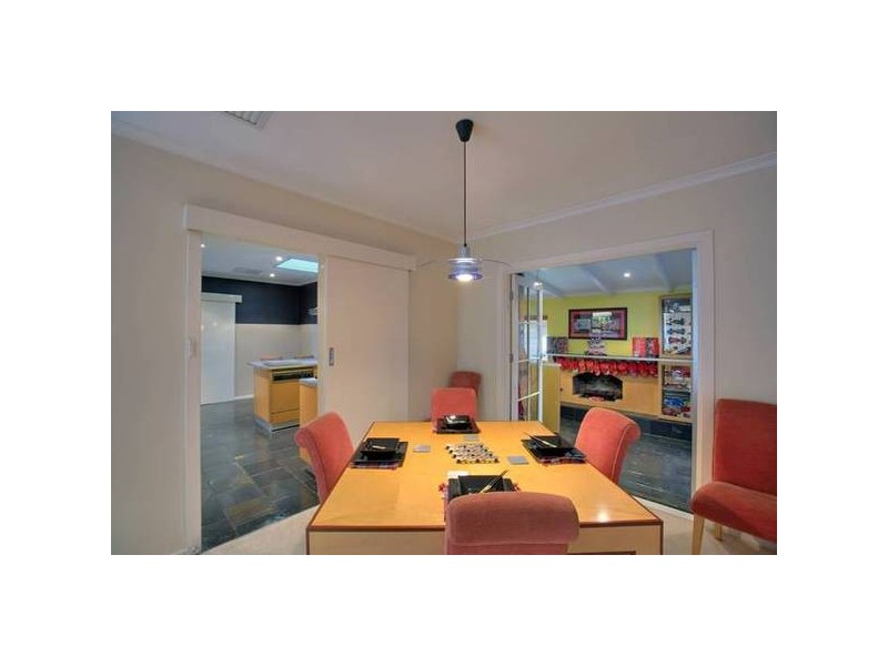 11 Finchley Court, Springvale South VIC 3172