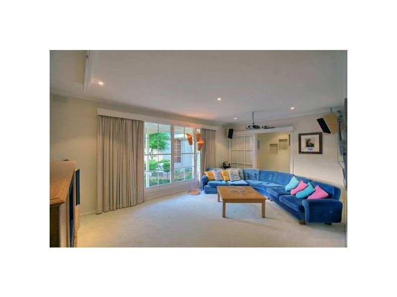 11 Finchley Court, Springvale South VIC 3172