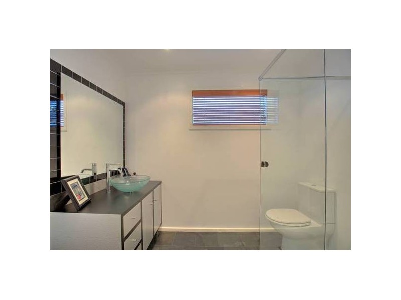 11 Finchley Court, Springvale South VIC 3172