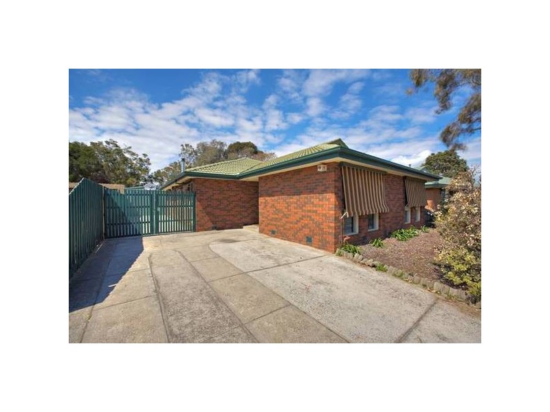 7 Brett Drive, Keysborough VIC 3173