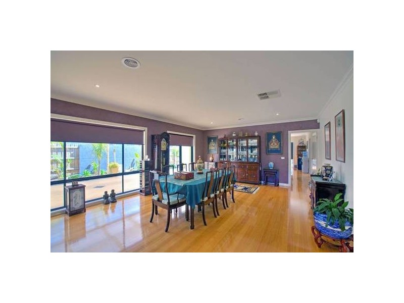 25 Princeton Drive, Keysborough VIC 3173