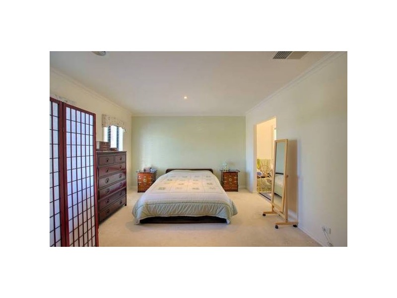 25 Princeton Drive, Keysborough VIC 3173