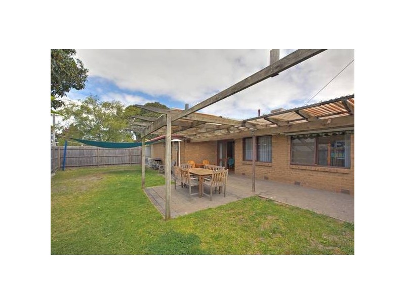 16 Alderney Road, Springvale South VIC 3172