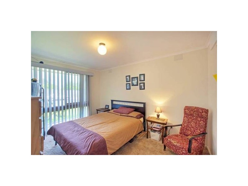 16 Alderney Road, Springvale South VIC 3172