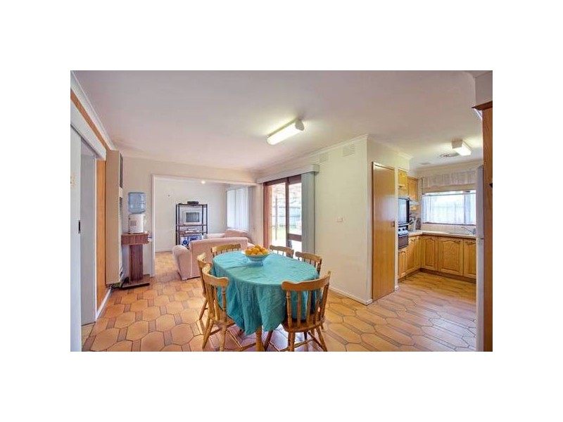 16 Alderney Road, Springvale South VIC 3172