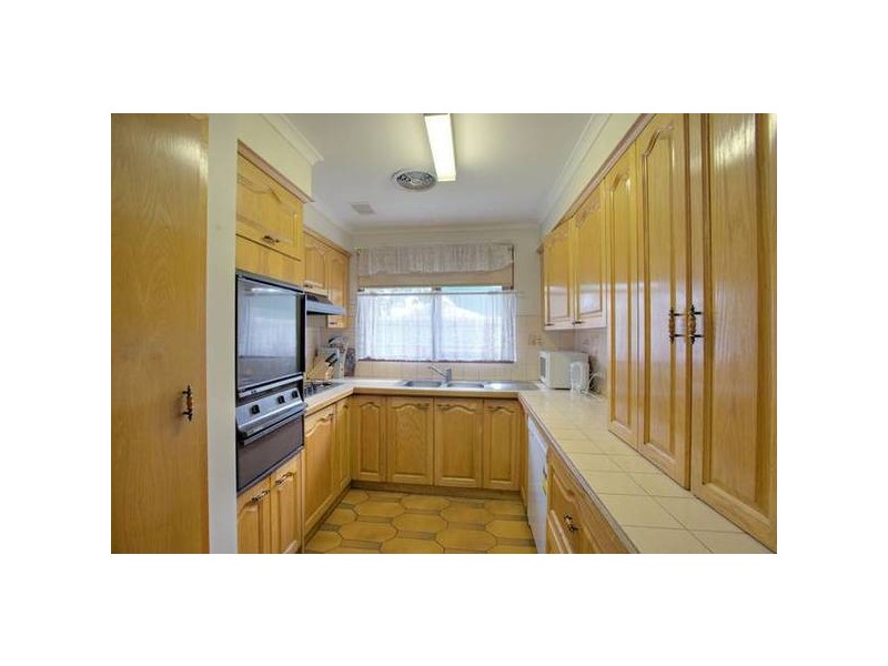 16 Alderney Road, Springvale South VIC 3172