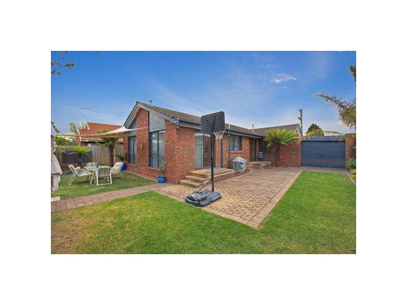 4 Mcardle Street, Dingley Village VIC 3172