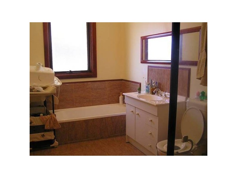 67 Arnold Street, Noble Park VIC 3174