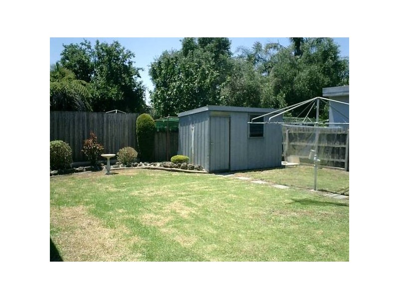 25 Elisabeth Avenue, Springvale South VIC 3172