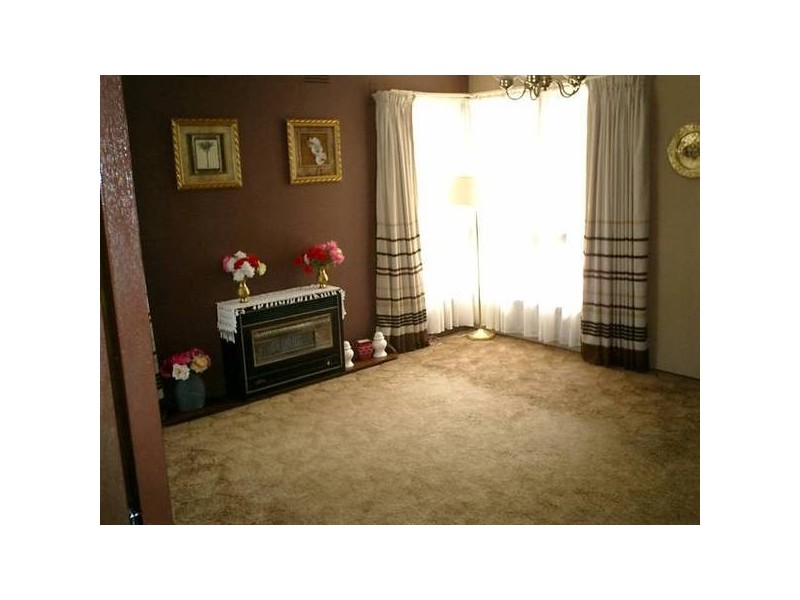 25 Elisabeth Avenue, Springvale South VIC 3172