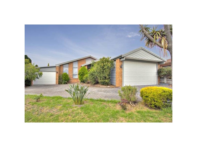 4 Sargood Court, Endeavour Hills VIC 3802