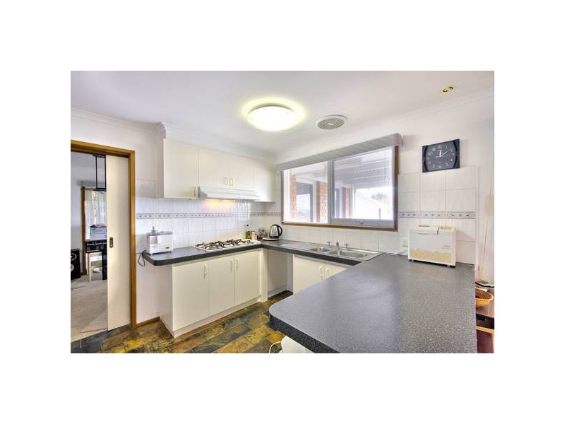 4 Sargood Court, Endeavour Hills VIC 3802