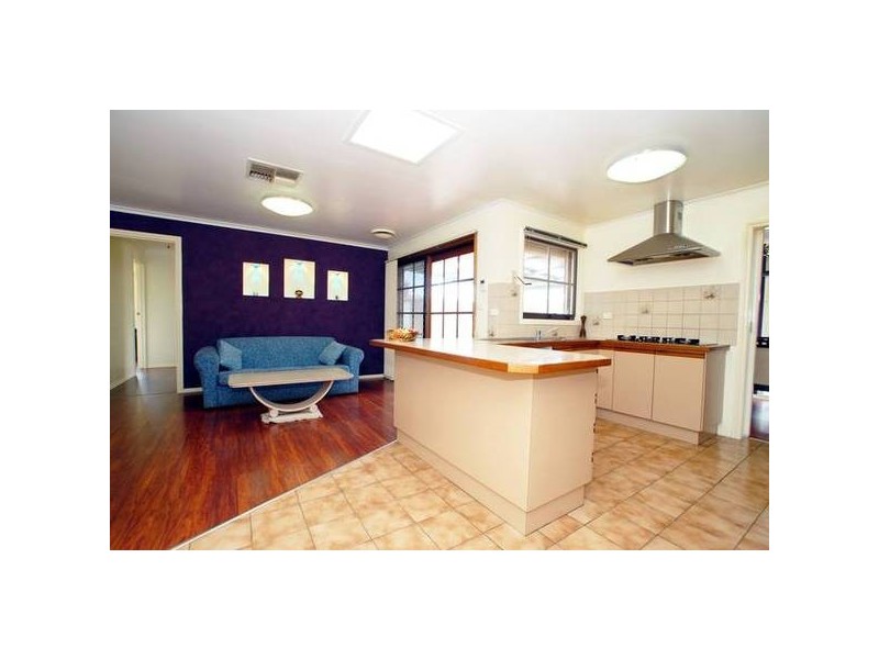 25 Stanley Road, Keysborough VIC 3173