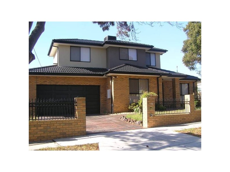 1/5 Gardiner Avenue, Dandenong North VIC 3175
