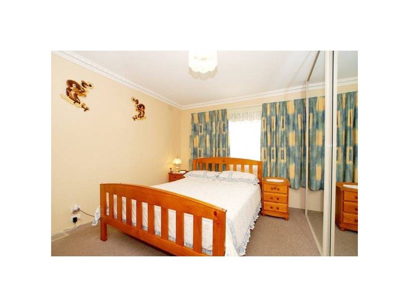 17 Gayle Court, Clayton South VIC 3169