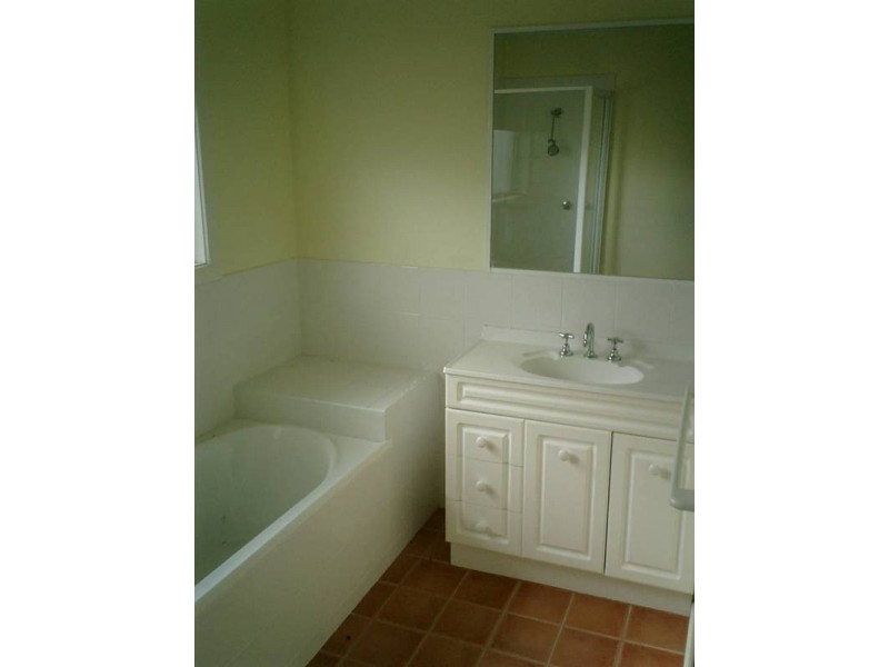 2/16 Mantung Crescent, Rowville VIC 3178