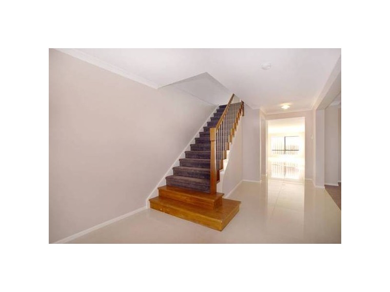 13 Derby Place, Mulgrave VIC 3170