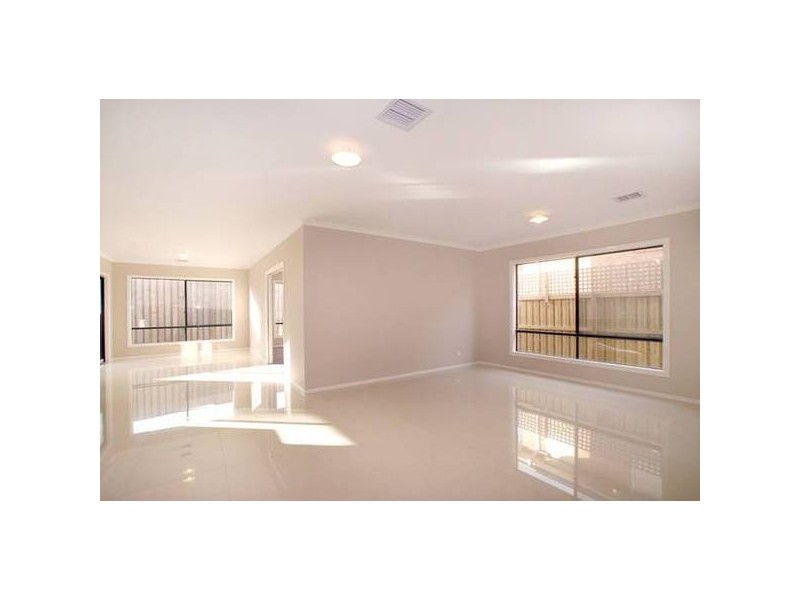 13 Derby Place, Mulgrave VIC 3170