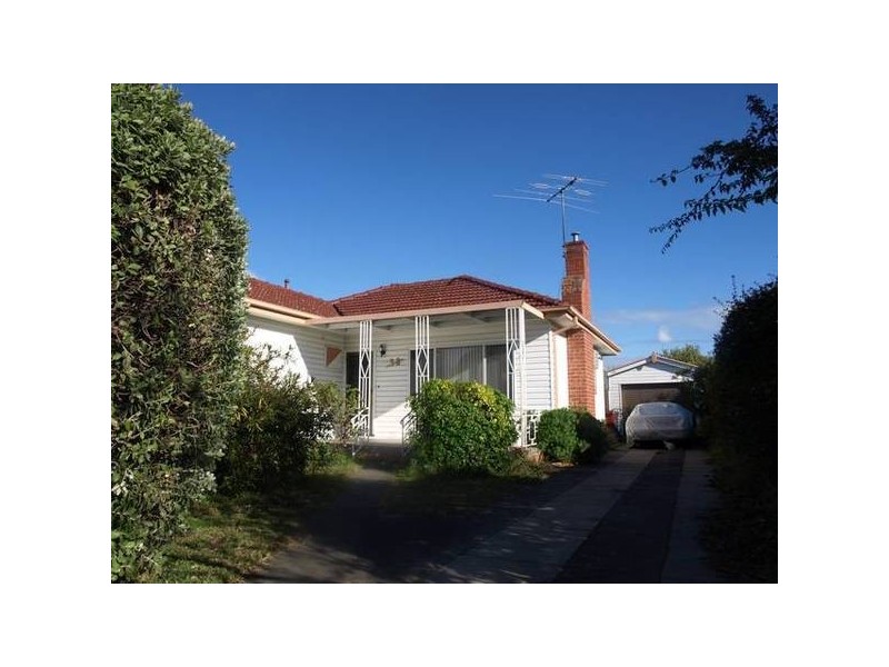 38 Stuart St, Noble Park VIC 3174